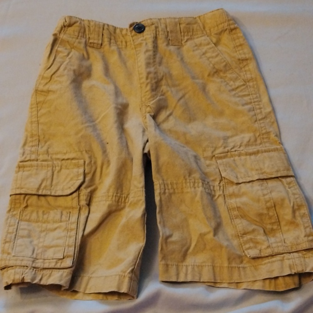 Cherokee khaki shorts size 7